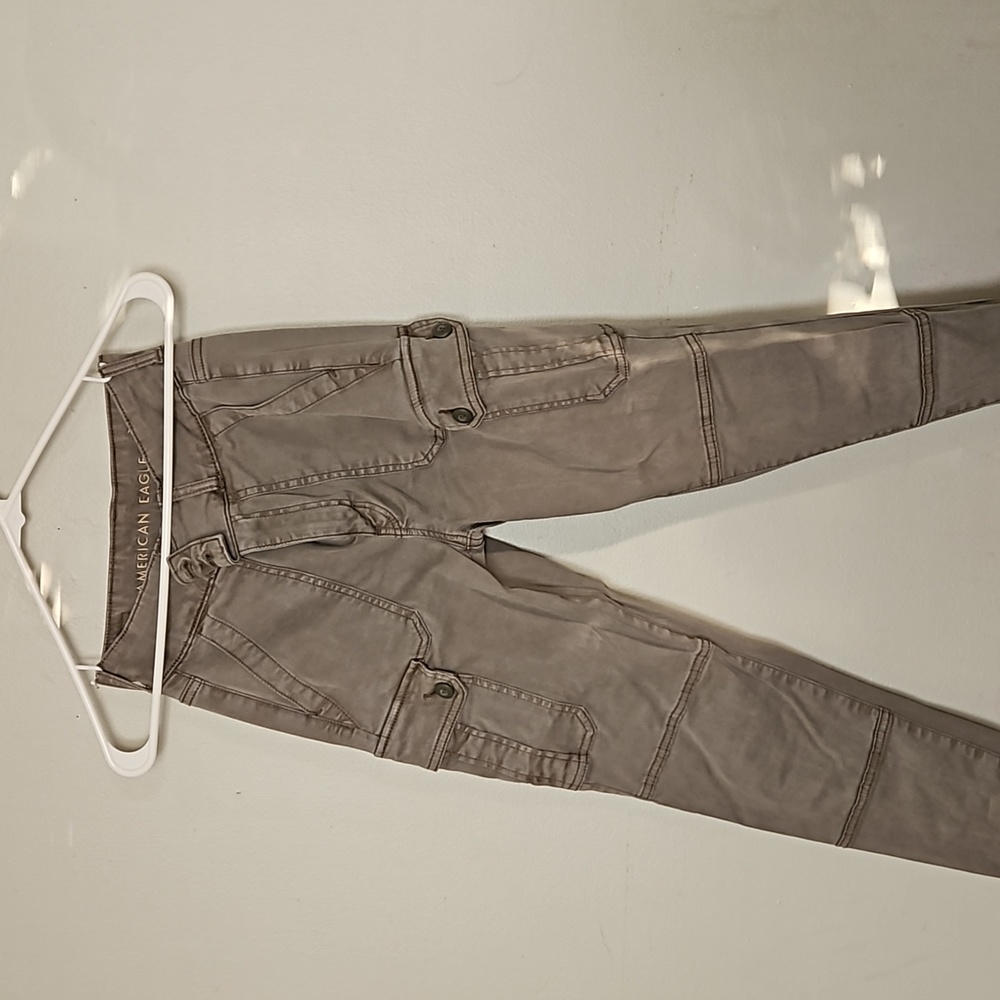 Pale hunter Green utility cargo American eagle pants 👖